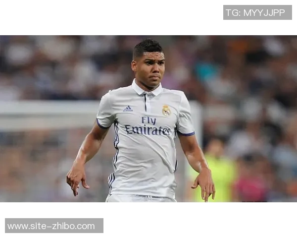 足球场上的十大烟枪揭秘谁是最爱吸烟的球星和他们的故事